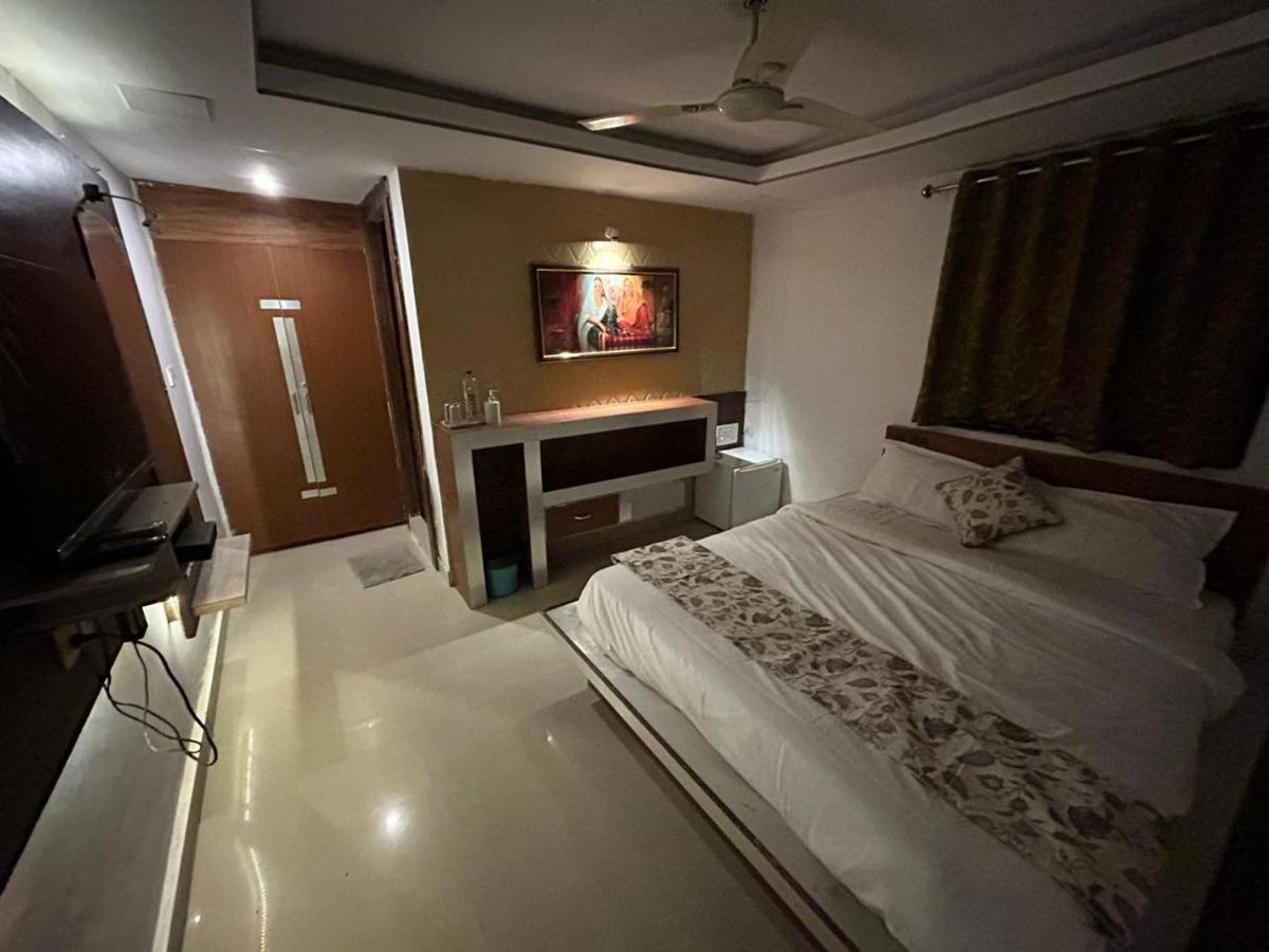 The Peach Tree Rooms Mount Abu Buitenkant foto